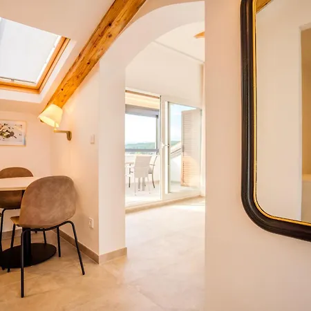 Hrabric Apartment *